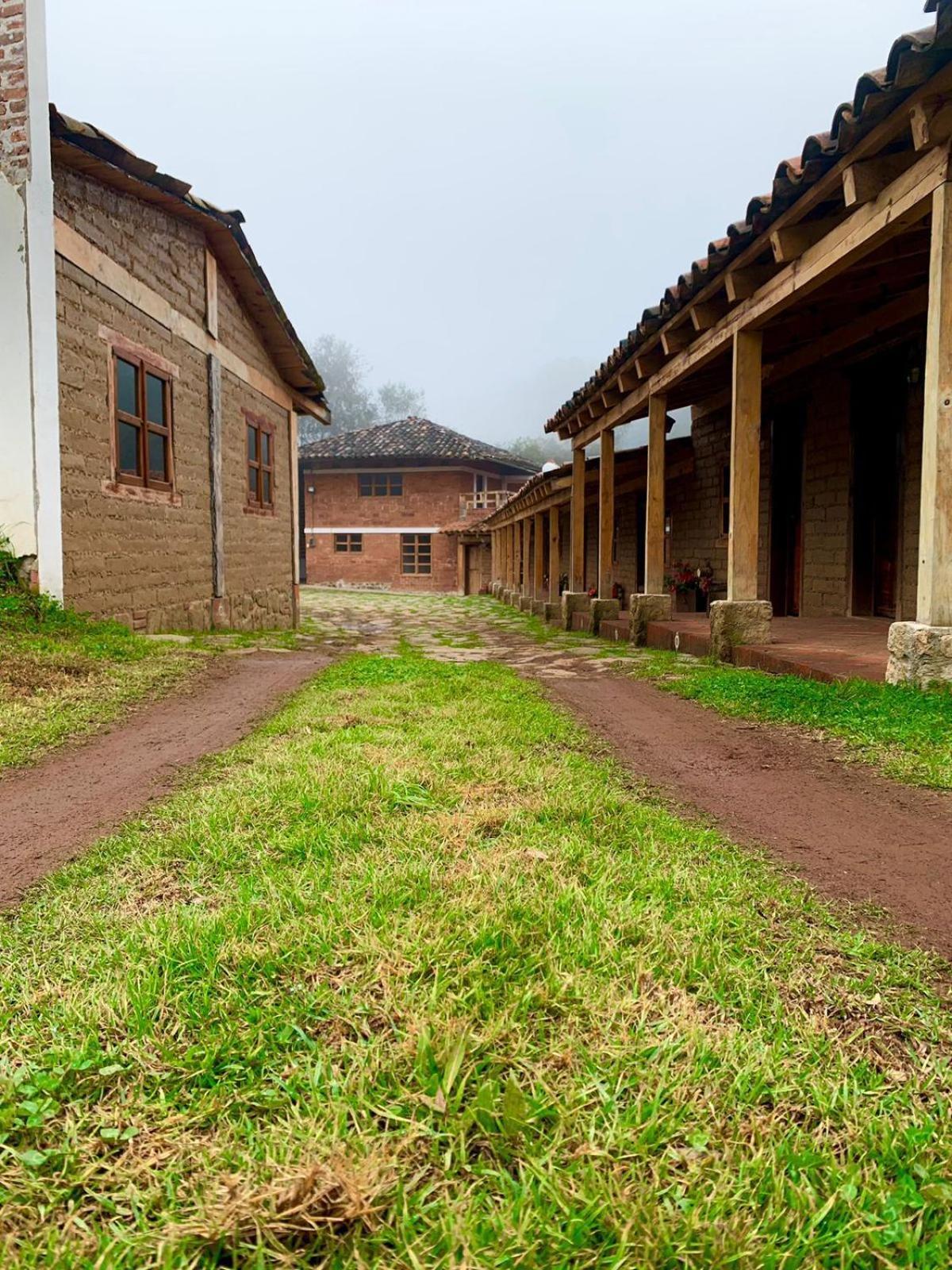 Rancho Campestre Virgen Del Rio Hotel ซากัตลัน ภายนอก รูปภาพ